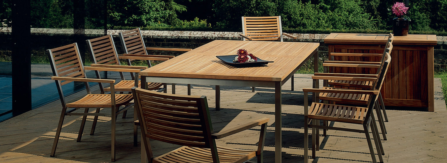 4 REASONS WHY TEAK IS THE ULTIMATE MATERIAL FOR PATIO FURNITURE