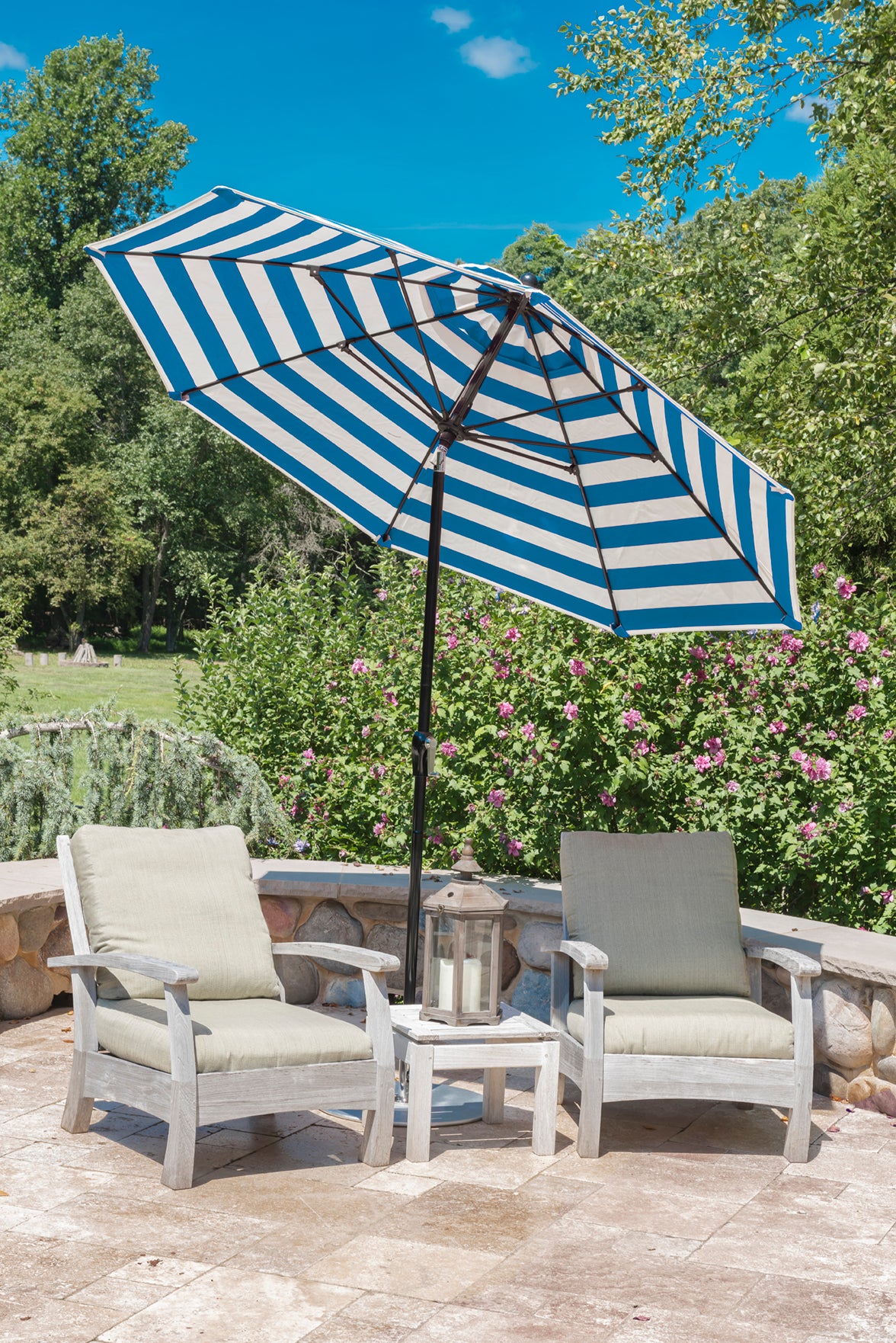 Monterey Market Umbrella - Crank/Auto Tilt